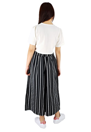 High Waisted Culottes in Black-Culottes-Elynn Reflection